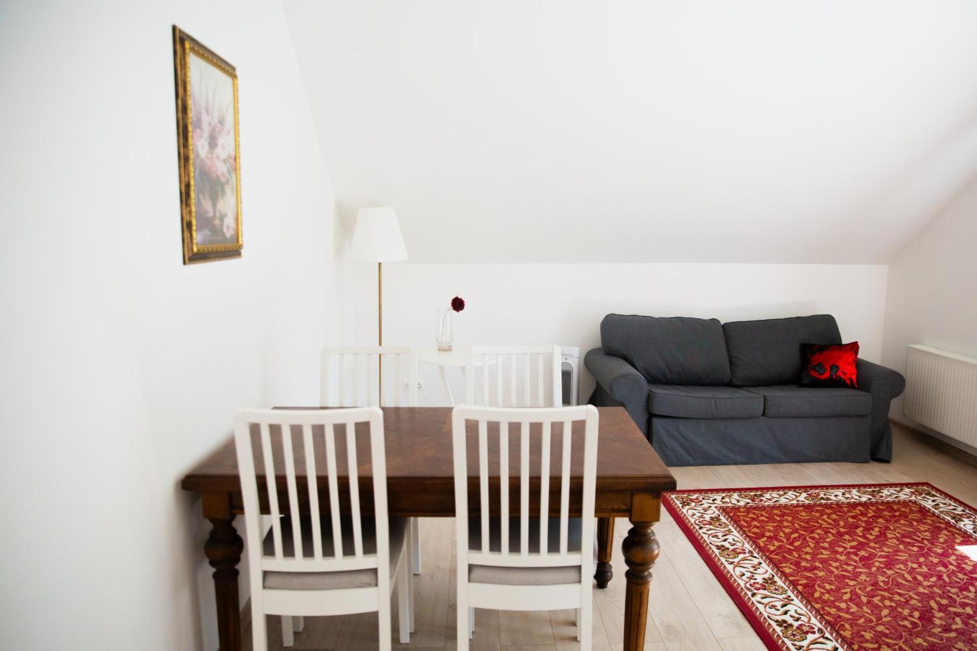 Konrad Family Guesthouse Kuressaare Room photo